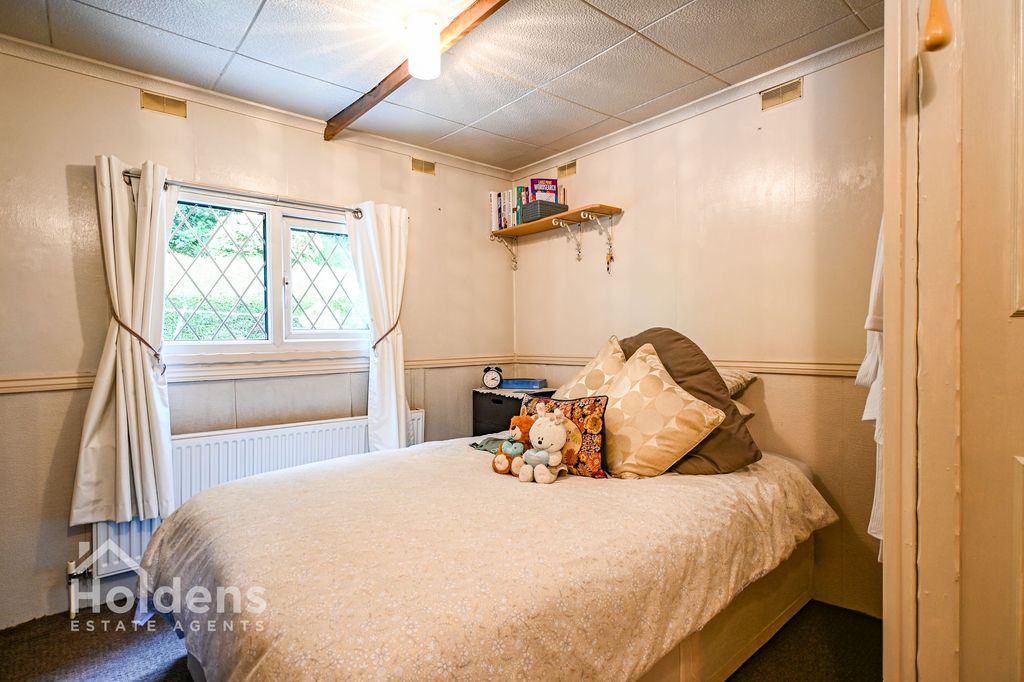 Property photo 3 of 18