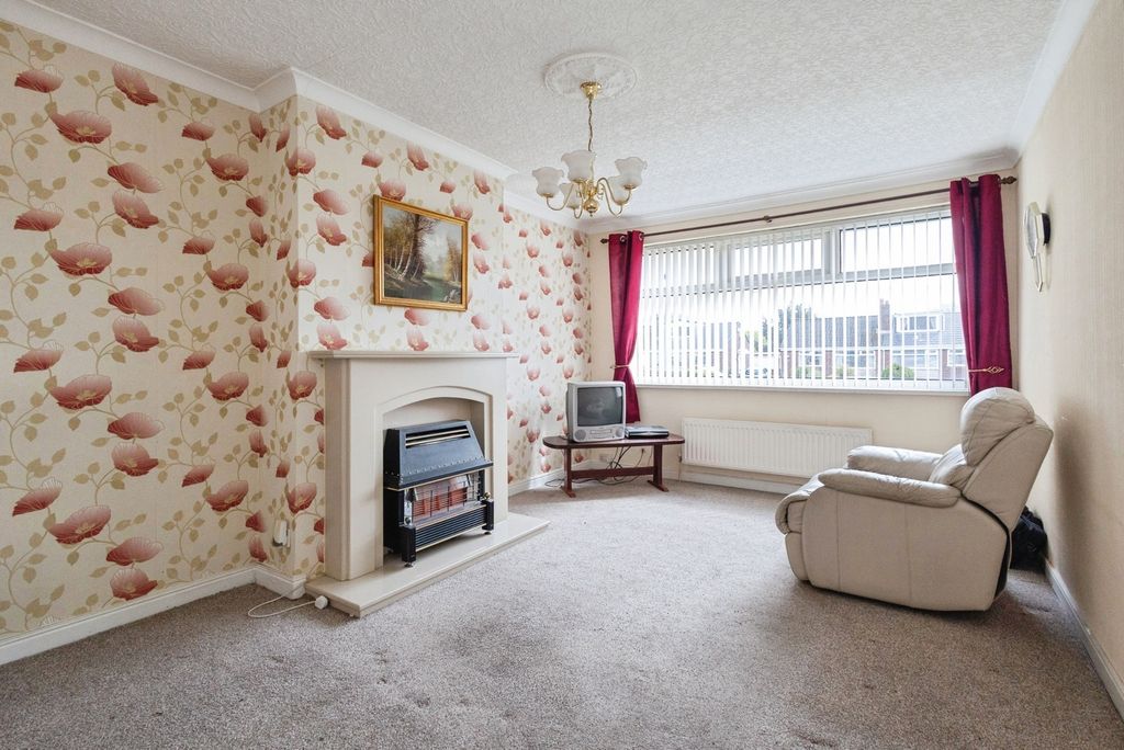 Property photo 3 of 18 Pbox-Img.Jpg