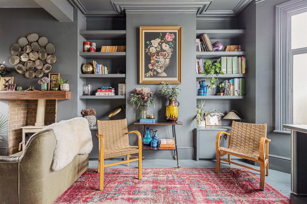 Property photo 3 of 38