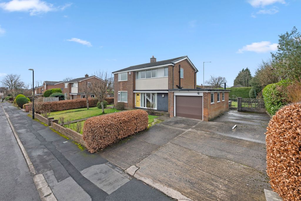 Property photo 1 of 26