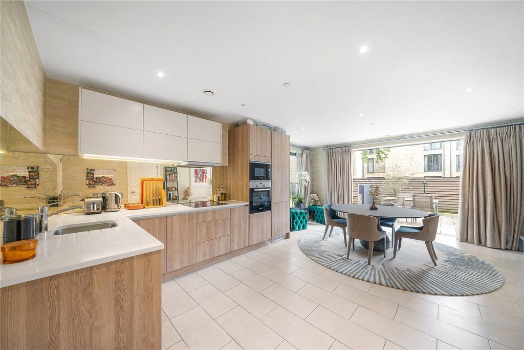 Property photo 1 of 17 Picture No. 07