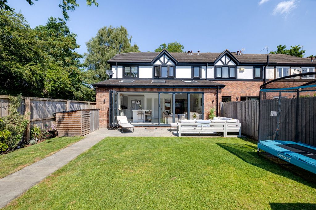 Property photo 1 of 28
