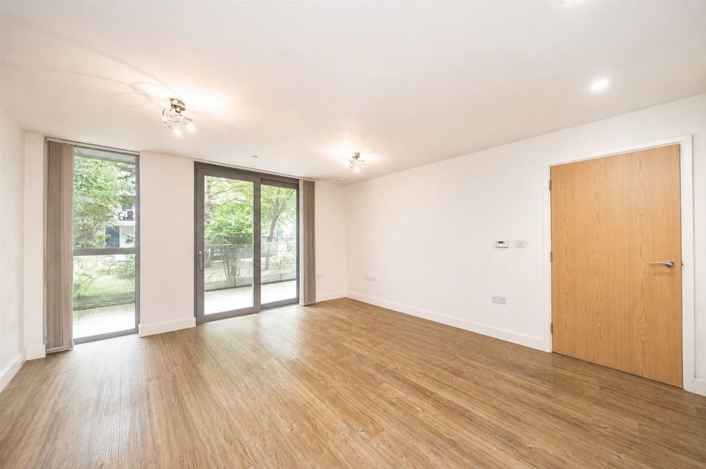Property photo 2 of 5