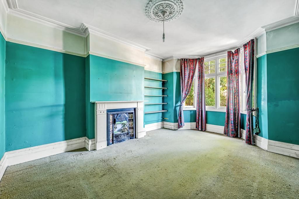 Property photo 3 of 16