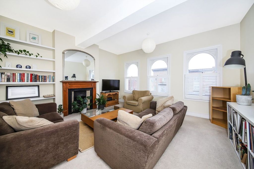 Property photo 3 of 13