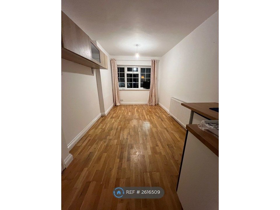 Property photo 2 of 3