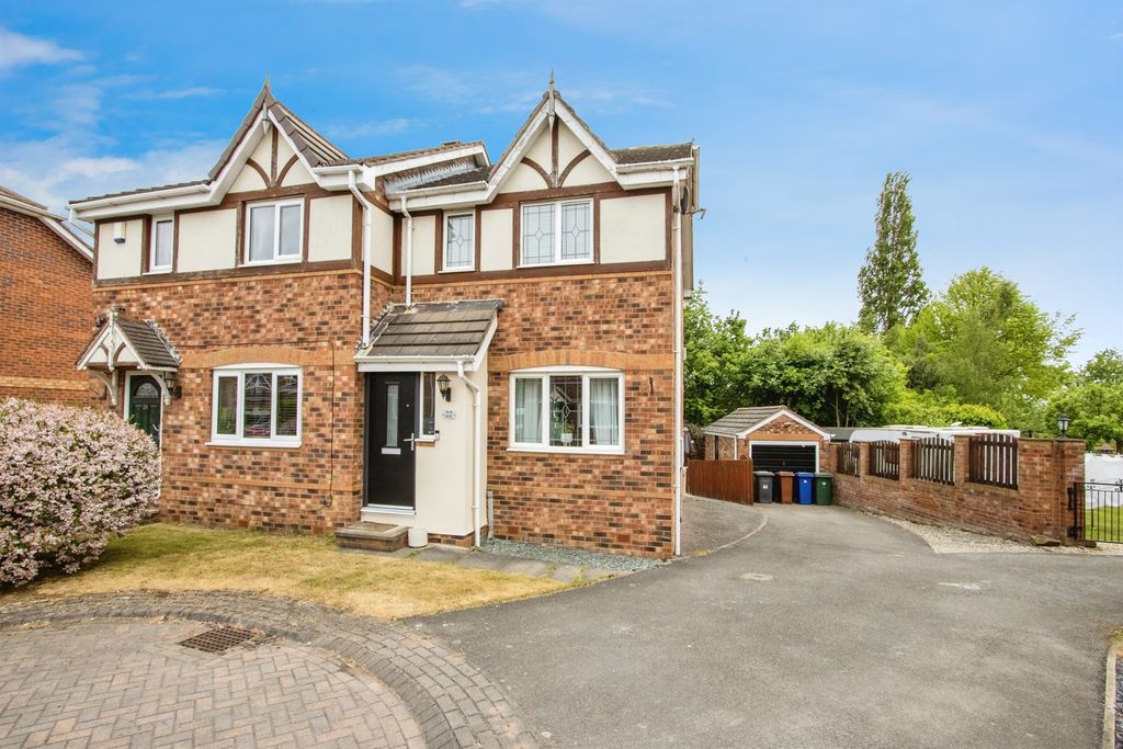 Property photo 2 of 17