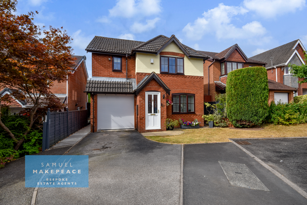 Property photo 1 of 23 Spacious Four Bedroom Family Property With Integral Garage On Quiet Cul De Sac