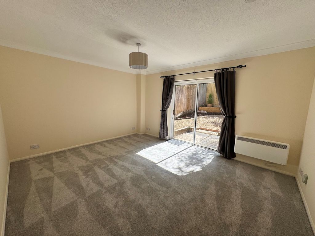 Property photo 3 of 23