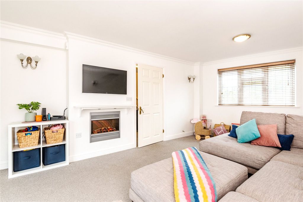 Property photo 2 of 16 Picture No. 05