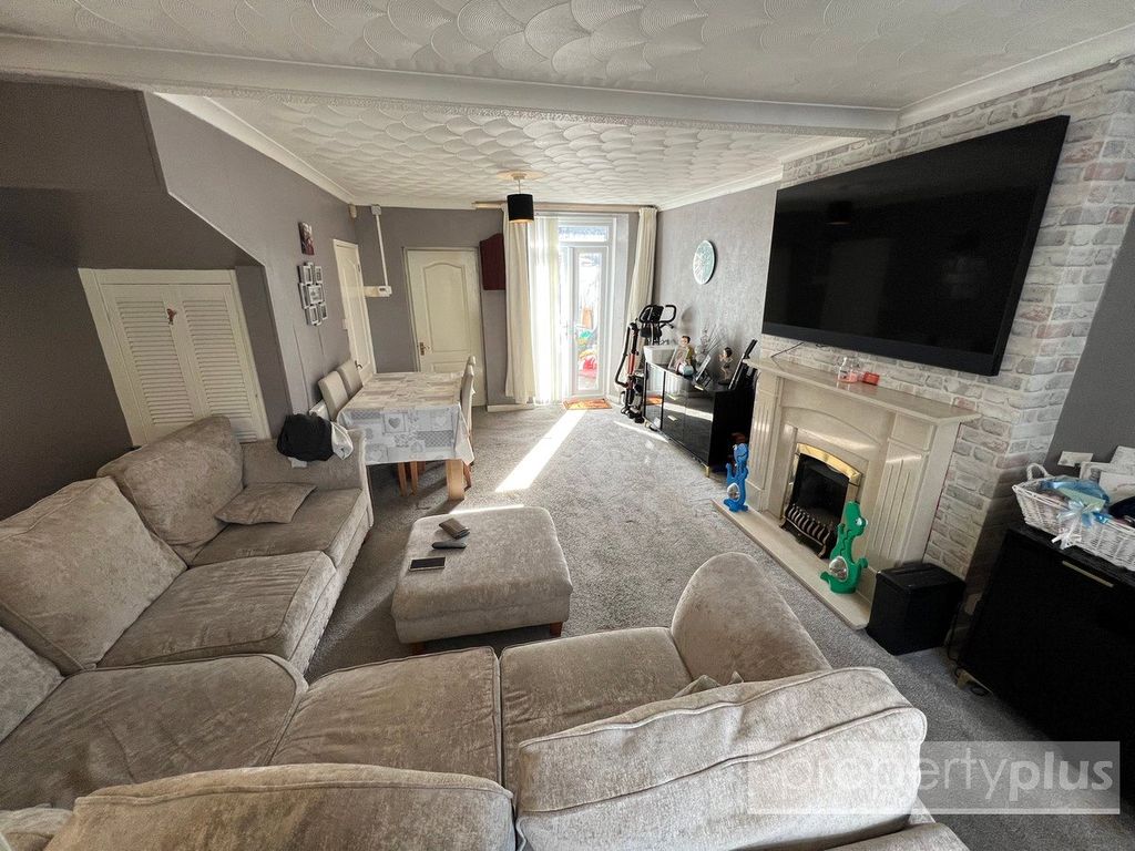 Property photo 1 of 11 Picture No. 05