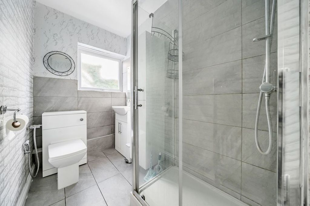 Property photo 3 of 10 13812086691600A68d764