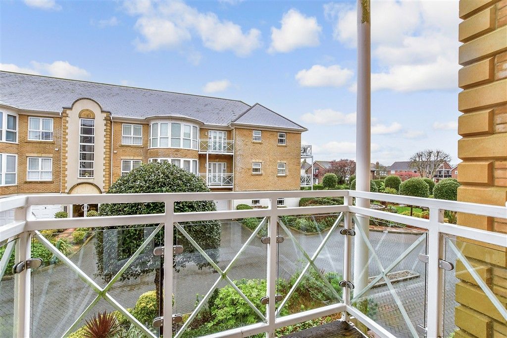 Property photo 1 of 14 Balcony / Terrace