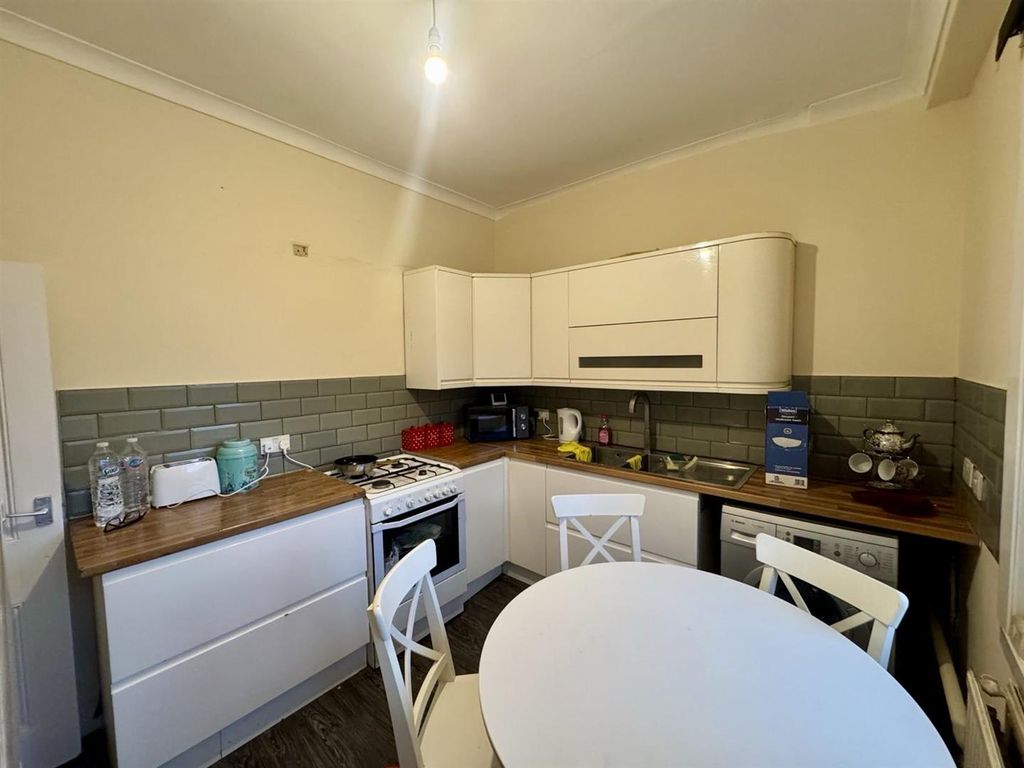 Property photo 3 of 15 Img_9067.Jpg