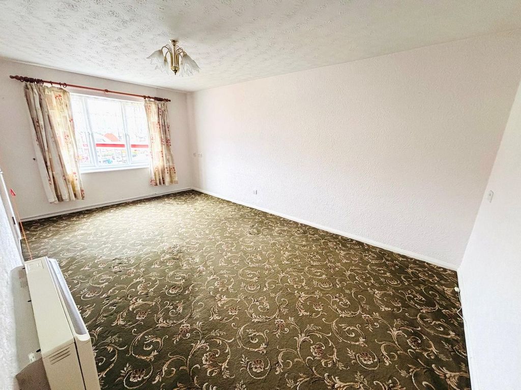 Property photo 3 of 10 Picture No. 05