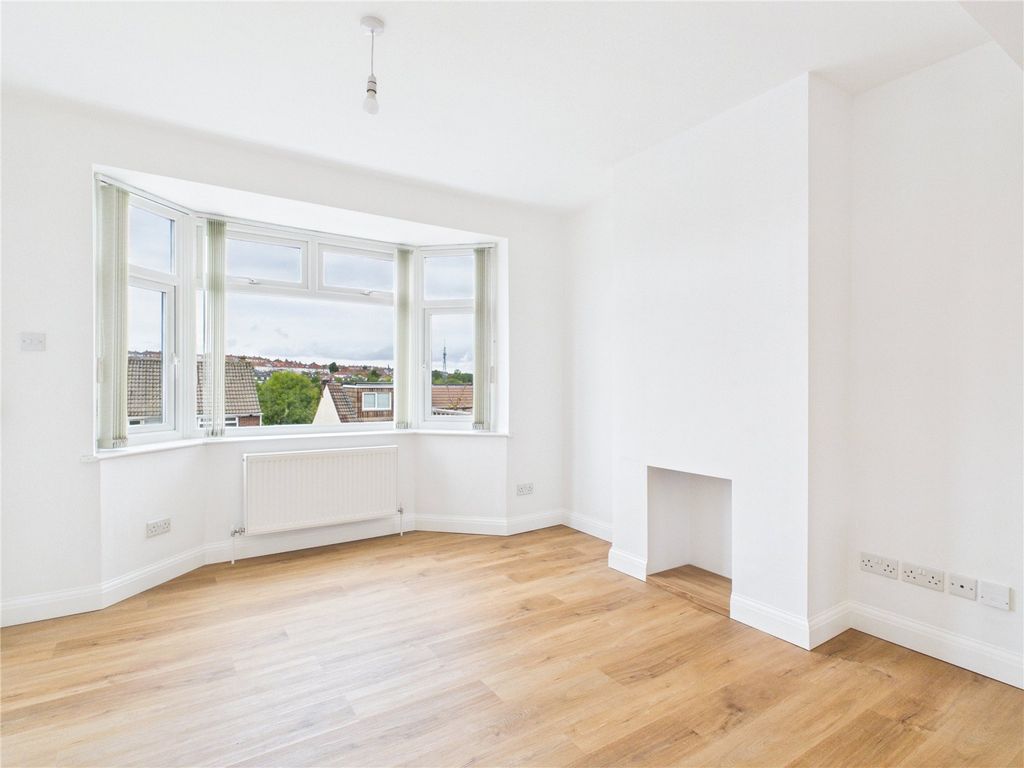 Property photo 3 of 26 Picture No. 82