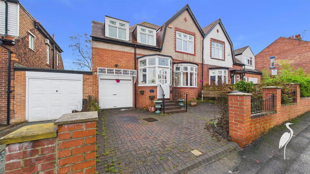 Property photo 1 of 34