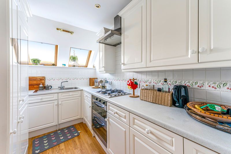 Property photo 3 of 25 Photo 15