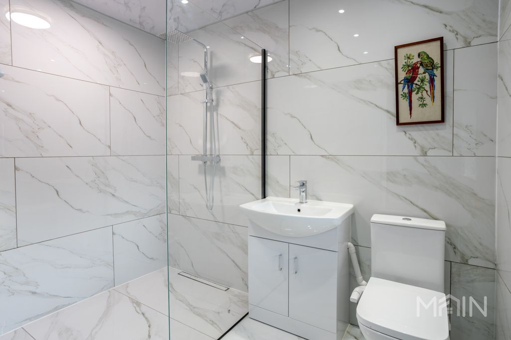 Additional image 17 of 6 bed semi-detached house for saleLeicester Road, Wigston LE18