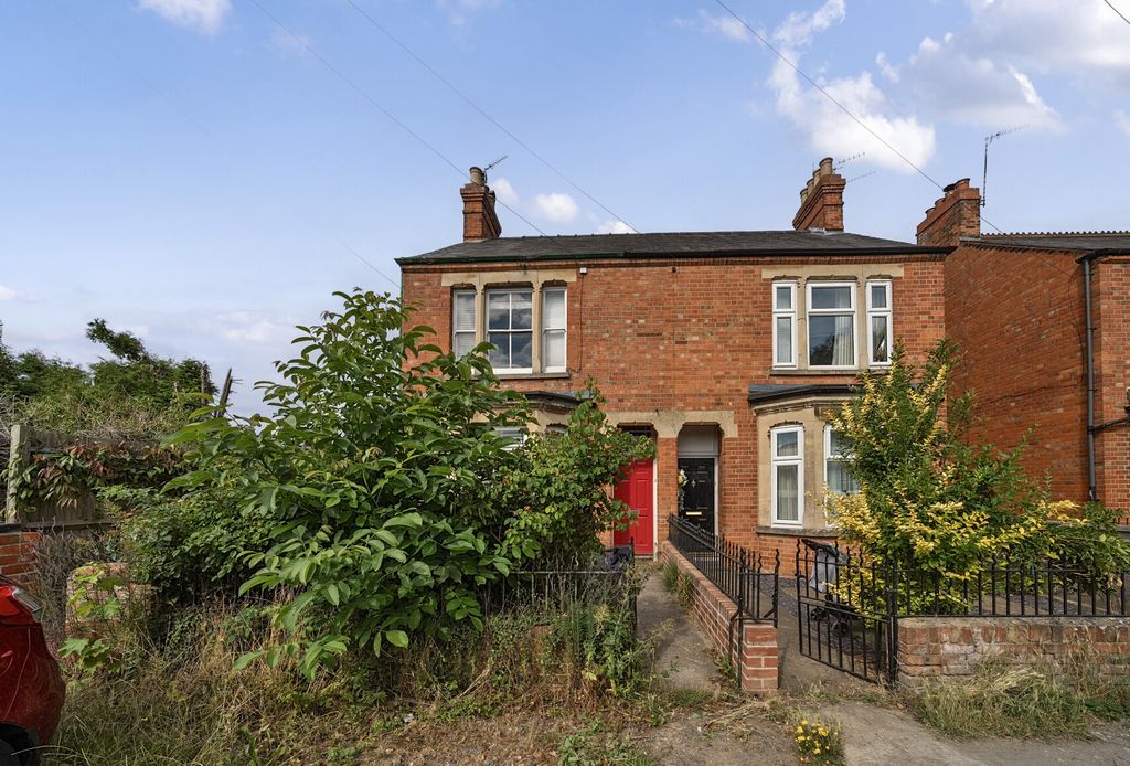 Property photo 1 of 7 1320116-11-686E30...