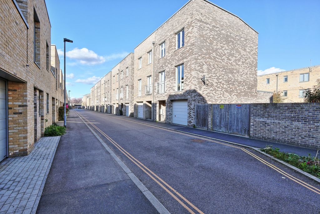 Property photo 1 of 38 1Q