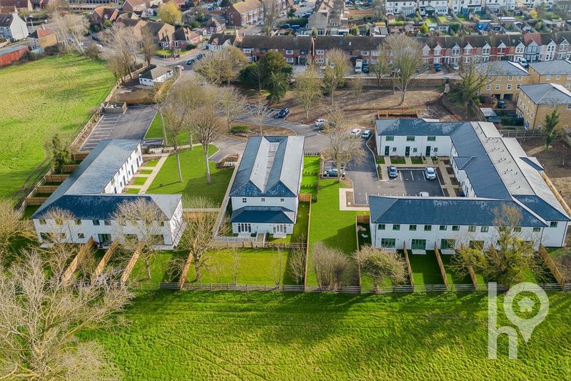 Property photo 1 of 9 Photo 2