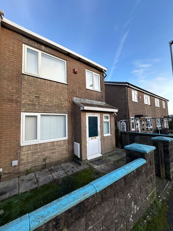 Property photo 1 of 11 Twyn Carmel