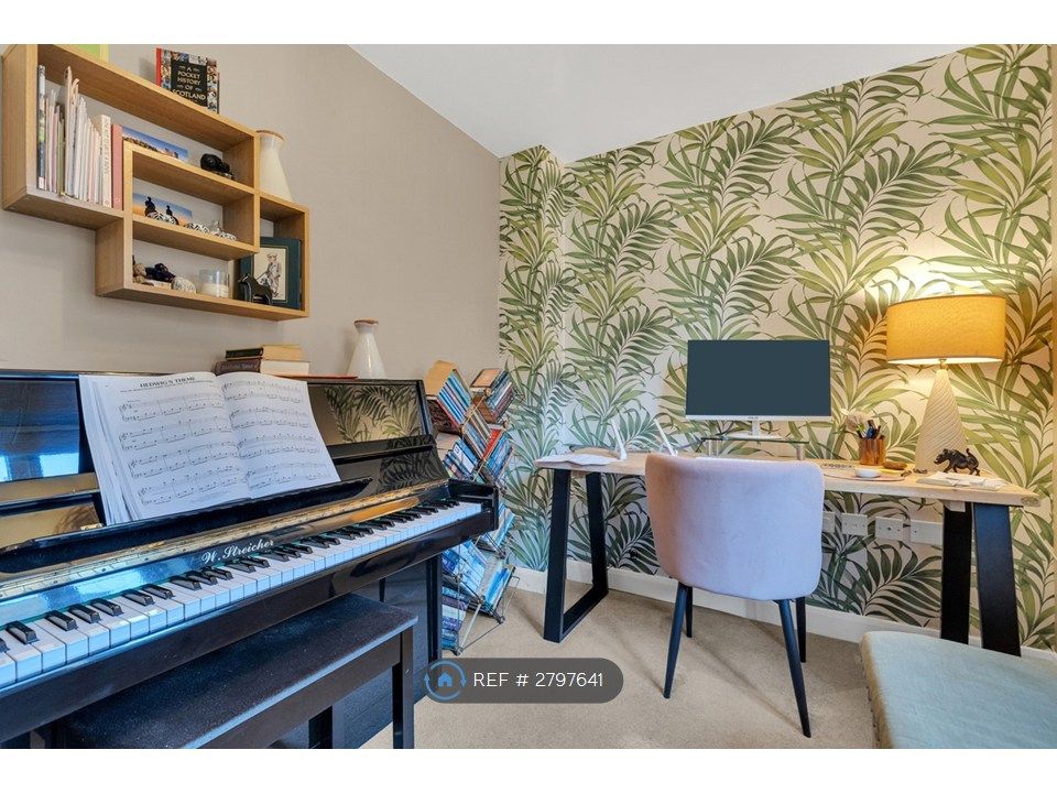 Property photo 3 of 22 Ground Floor Study