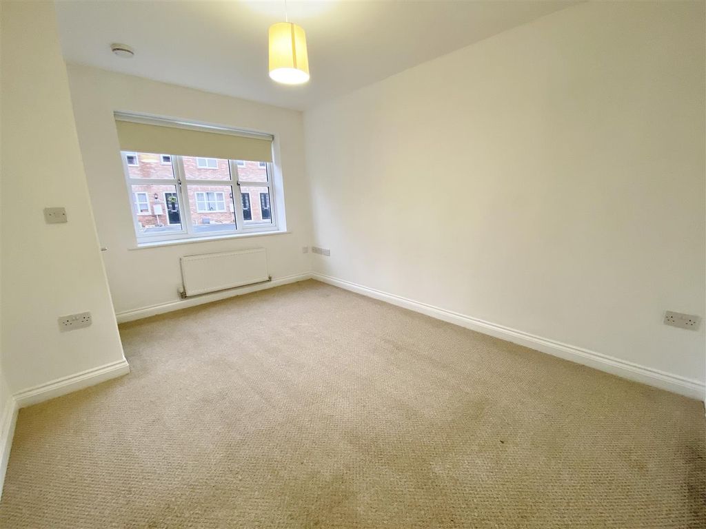 Property photo 2 of 9 Lounge