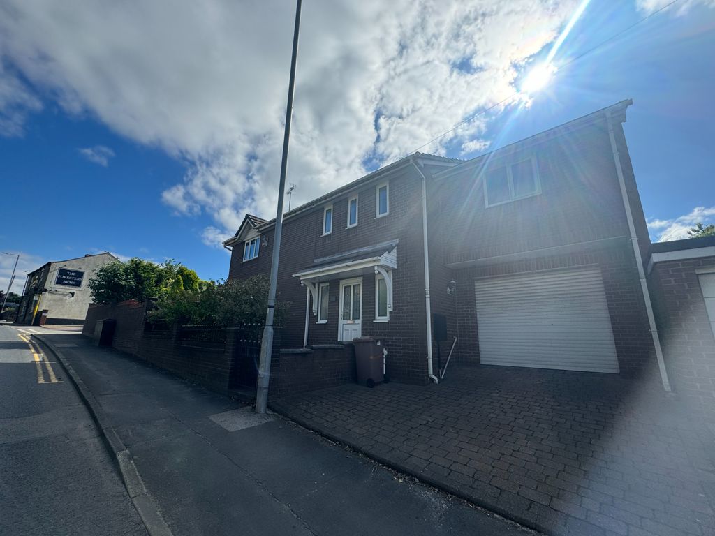 Property photo 1 of 25