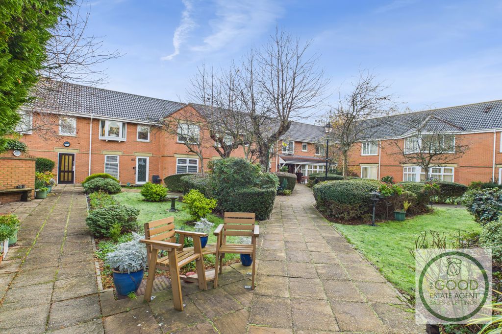 Property photo 1 of 14