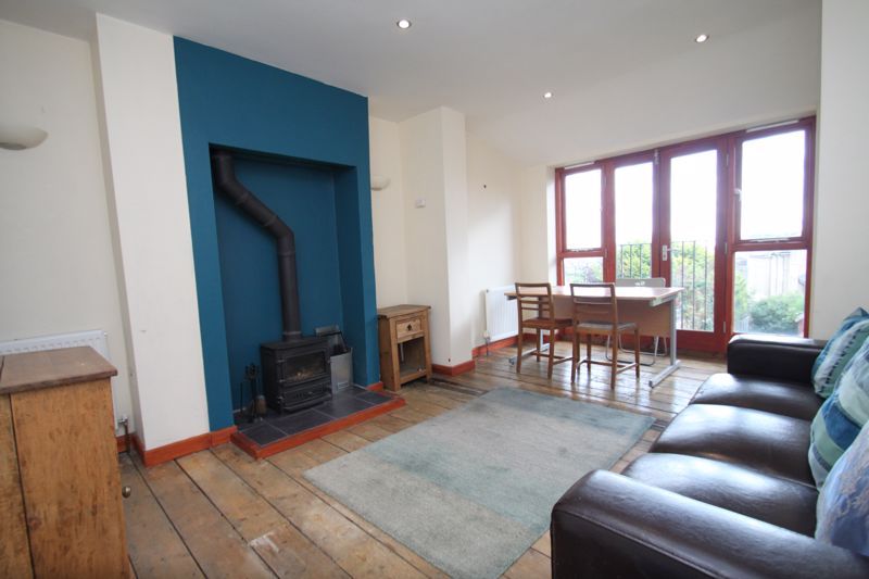 Property photo 1 of 12 Photo 10