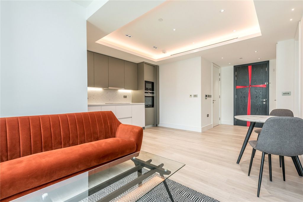 Property photo 3 of 13 Reception Room