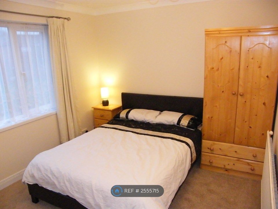 Property photo 1 of 10 Bedroom 1
