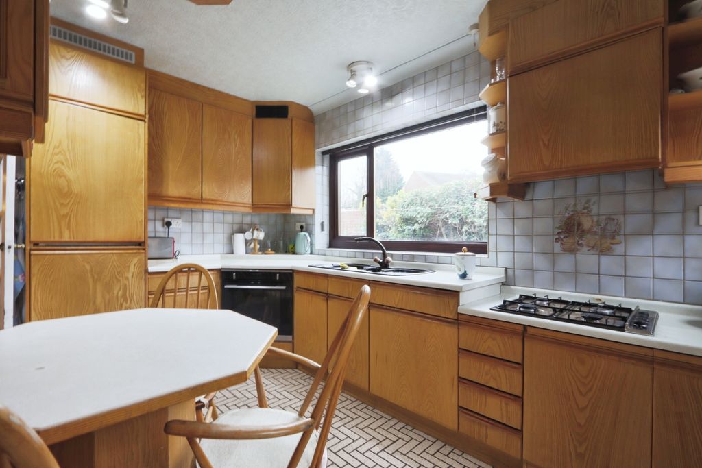Property photo 2 of 15 Kitchen/Dining Room