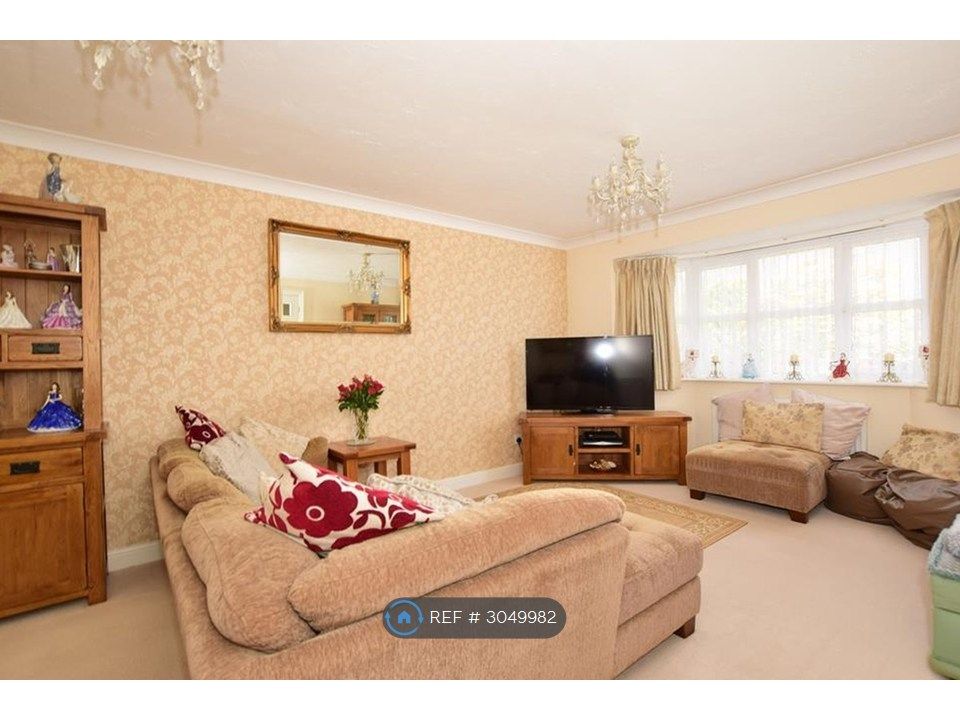 Property photo 3 of 13 Living Room