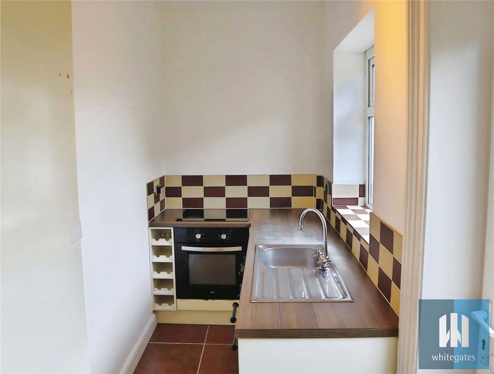 Property photo 2 of 11 Picture No. 24