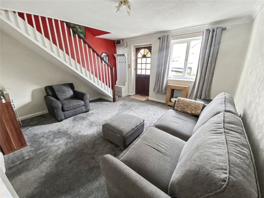 Property photo 2 of 8 Sitting Room