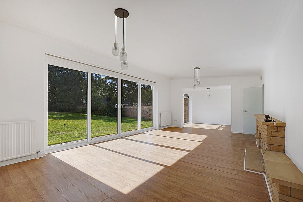 Property photo 3 of 15 4210537