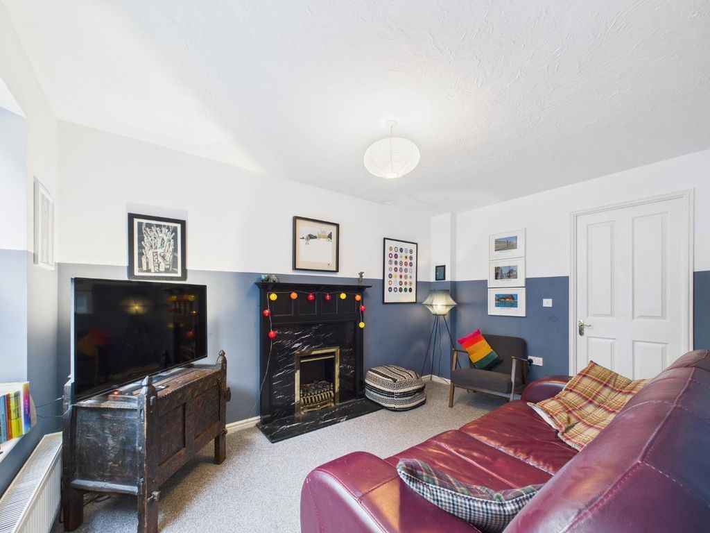 Property photo 2 of 30 Sitting Room