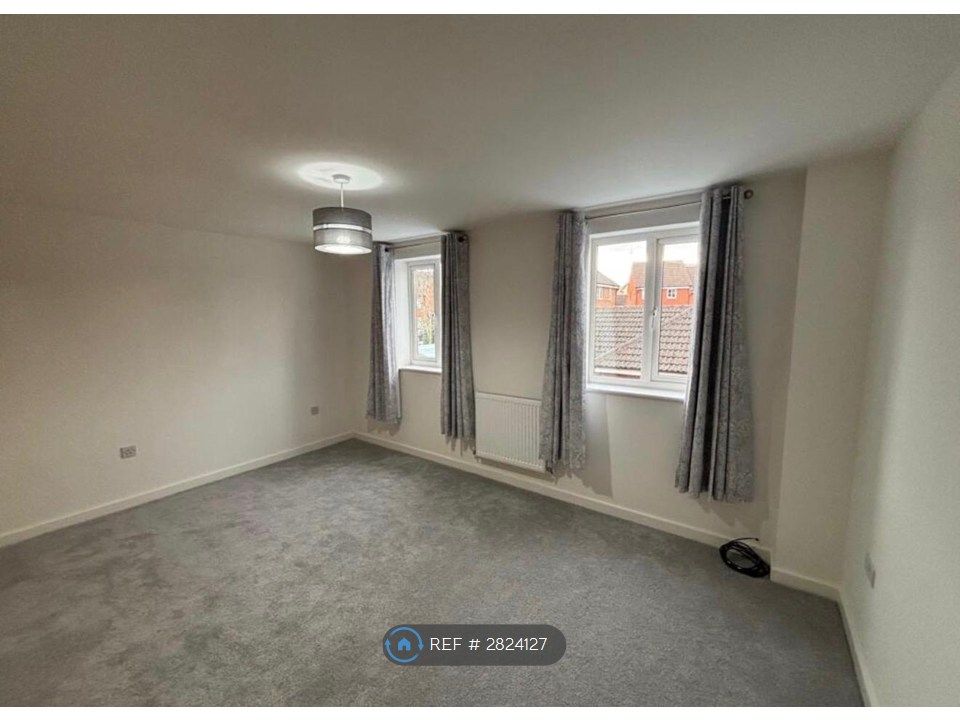 Property photo 3 of 13