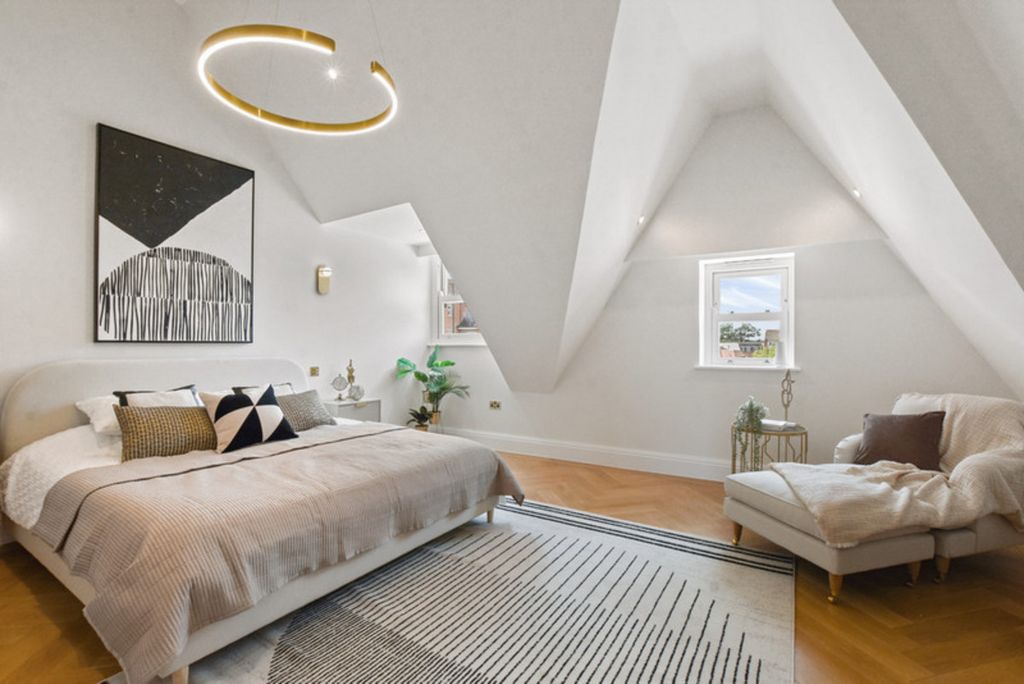 Property photo 3 of 14