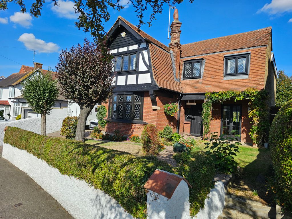 Property photo 1 of 35