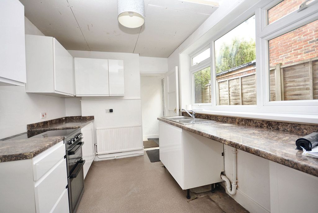Property photo 3 of 15