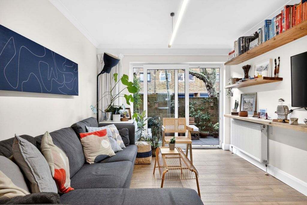 Property photo 2 of 38