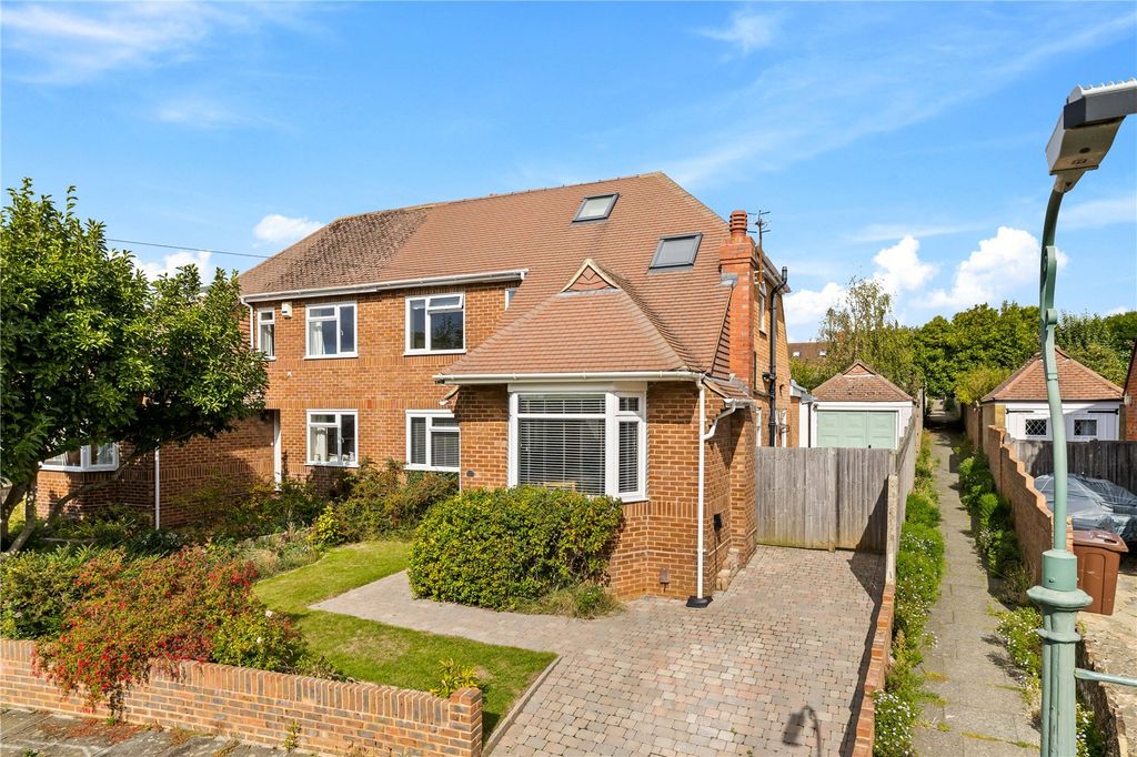 Property photo 1 of 26 Picture No. 27