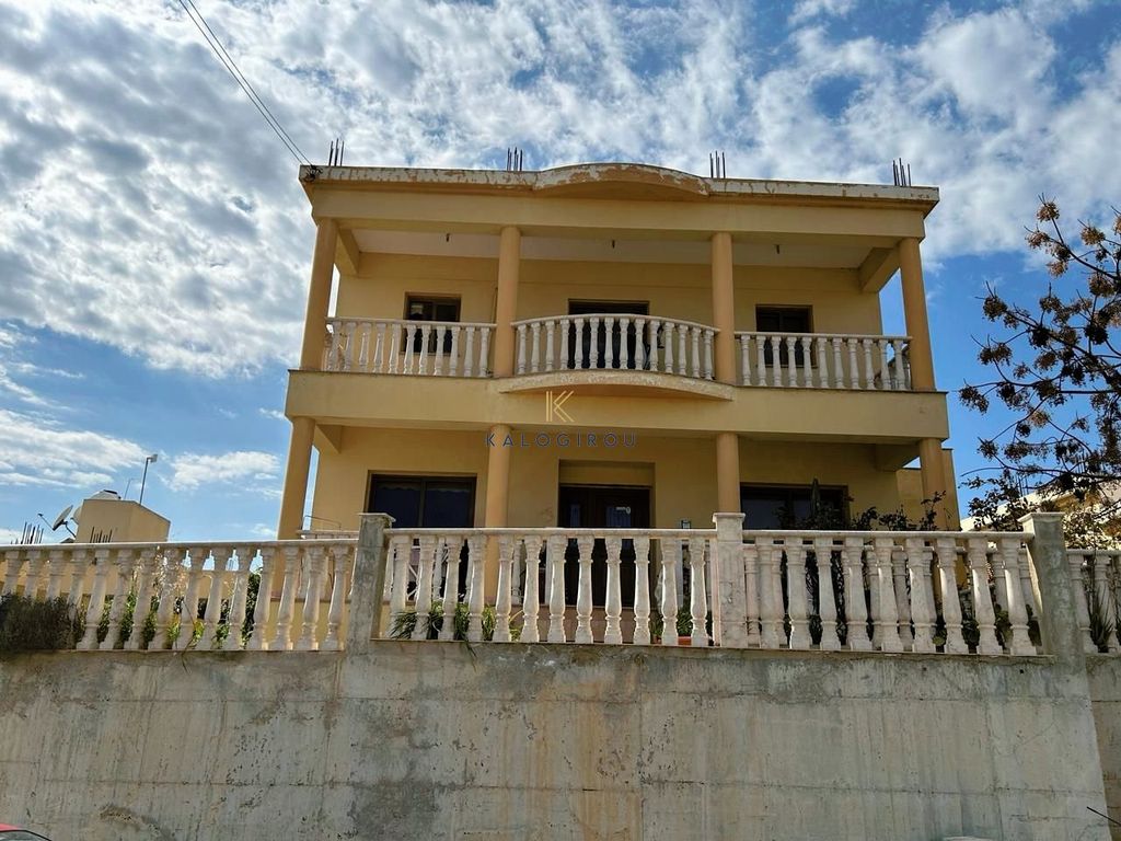 Property photo 1 of 22