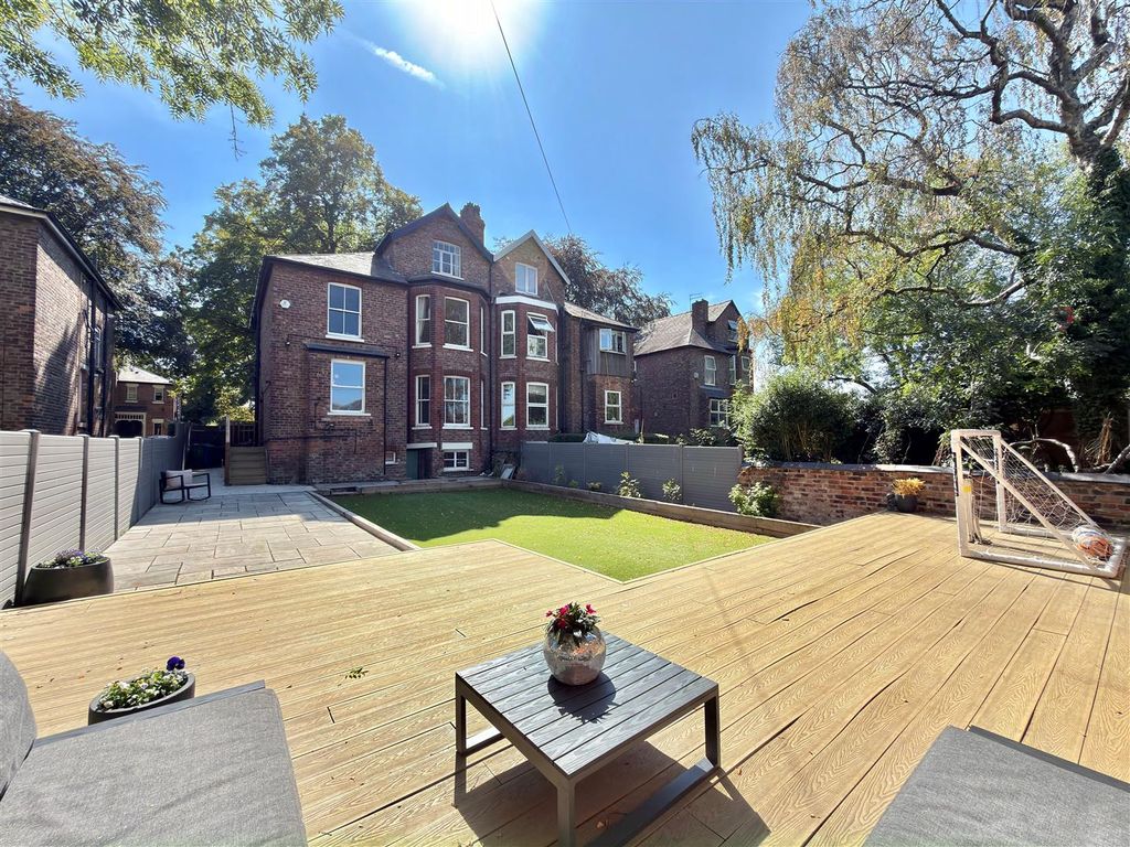 Property photo 3 of 38
