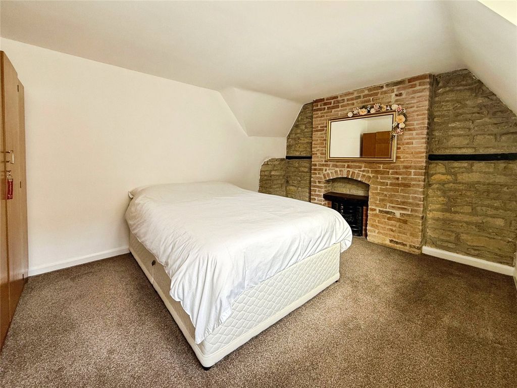 Property photo 2 of 30 Bedroom 2