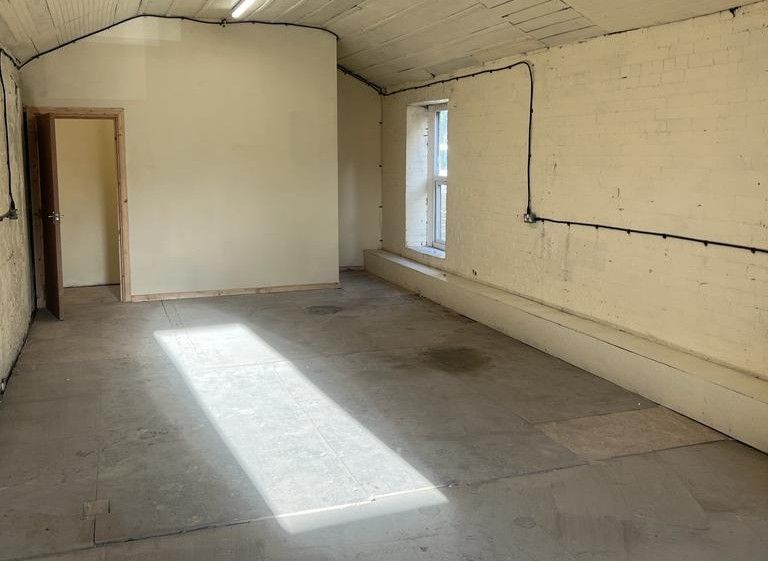 Property photo 3 of 23